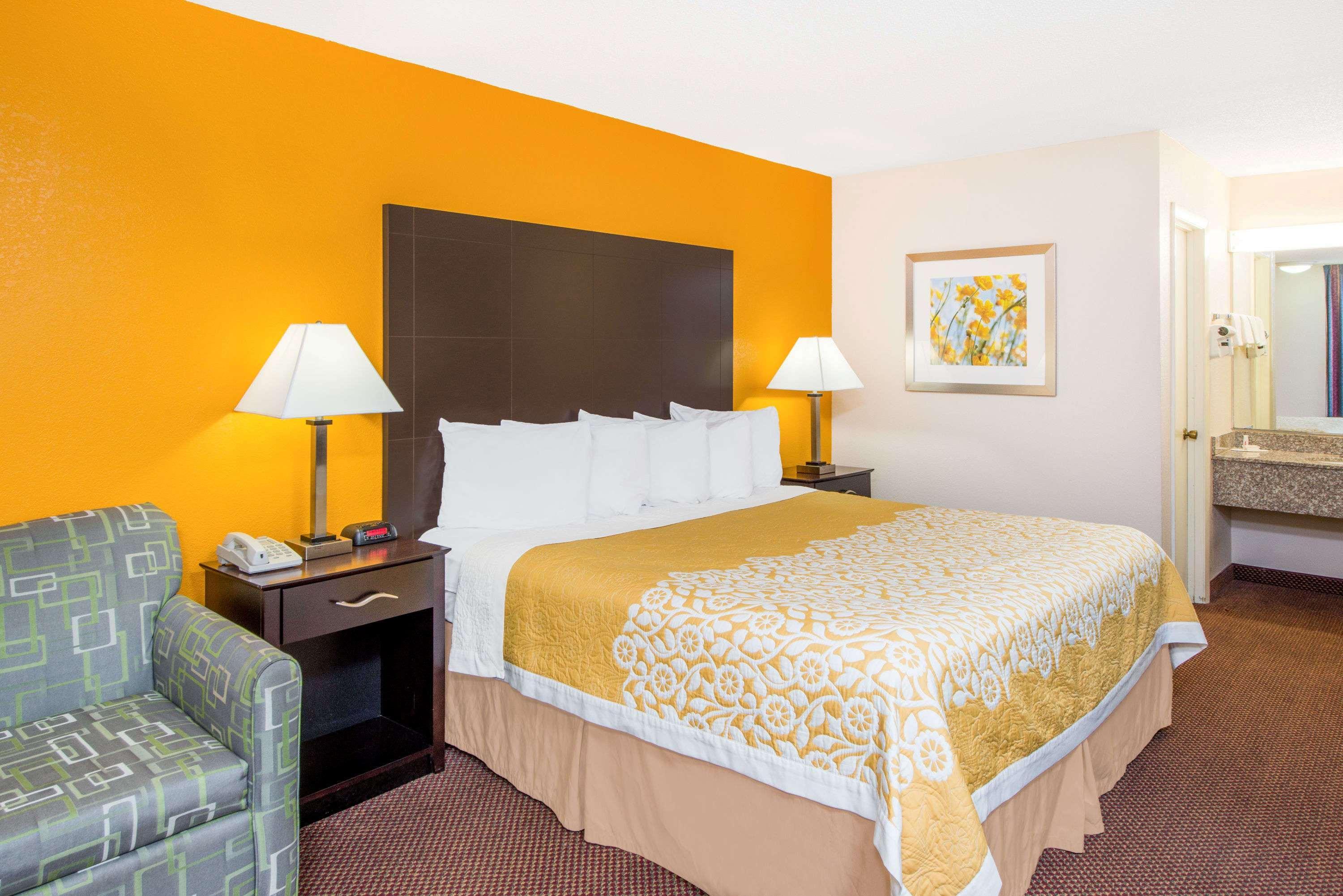 Days Inn By Wyndham Calvert City - Paducah East Esterno foto